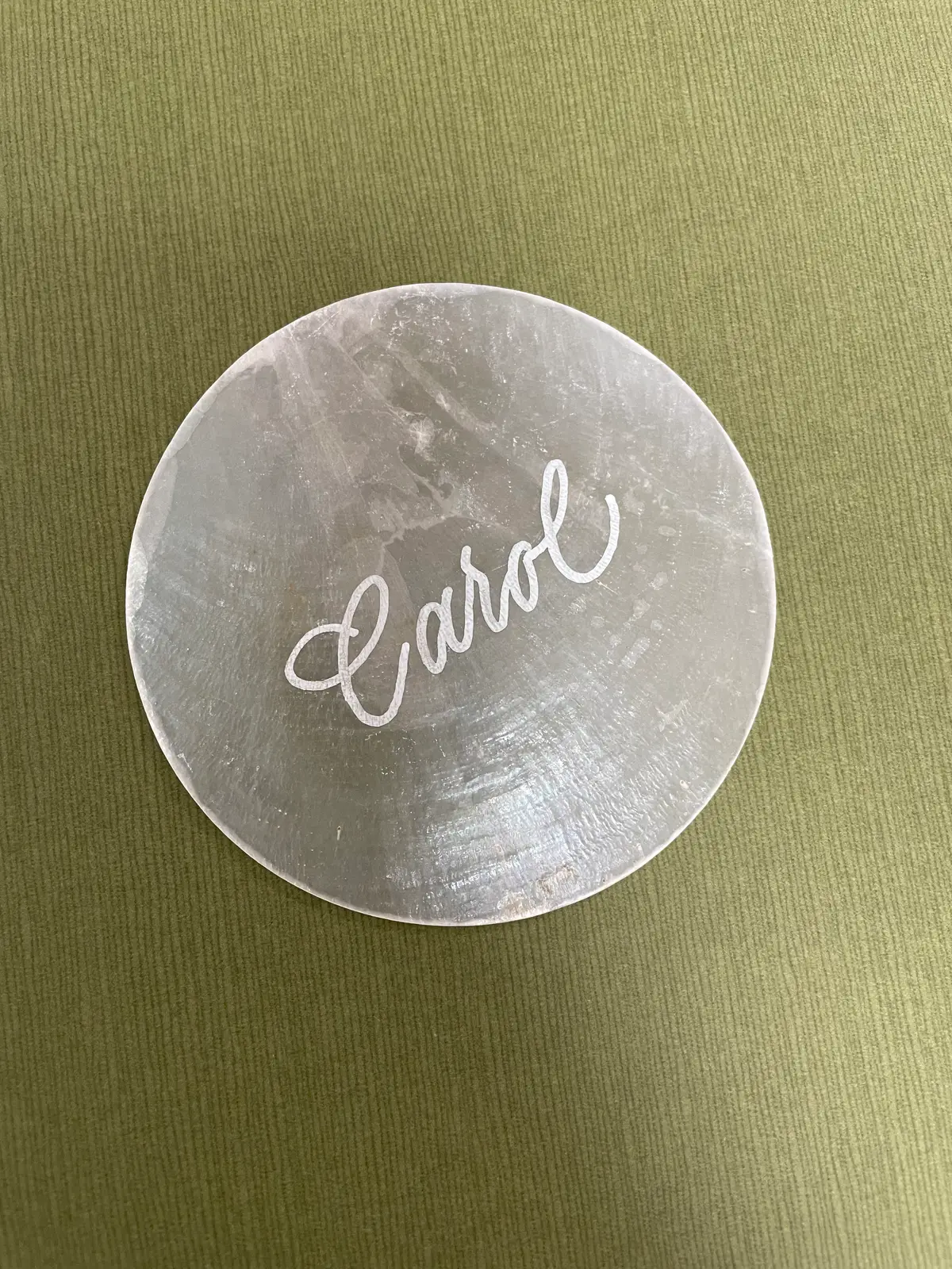 Gold Coast shell place card calligraphy