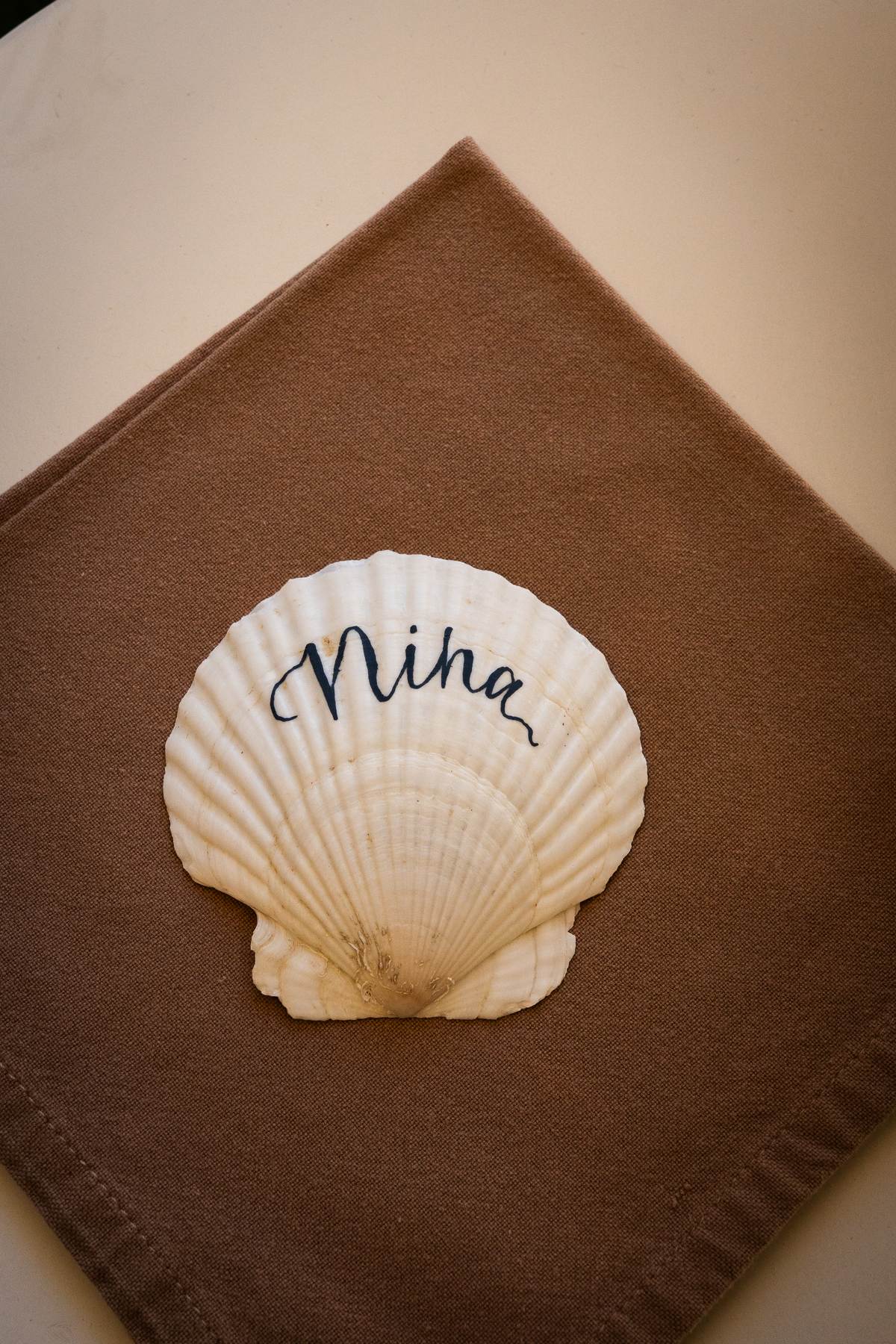 Shell Place card